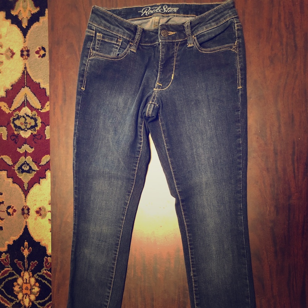 (Size 4) Old Navy Rockstar Jeans